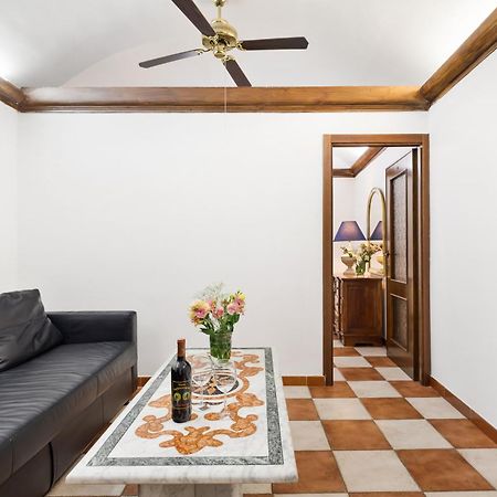 Apartamento Campitelli 9 - Loft In Ancient Roma Exterior foto